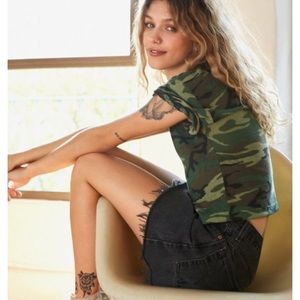 CAMO CROP TOP, urban outfitters